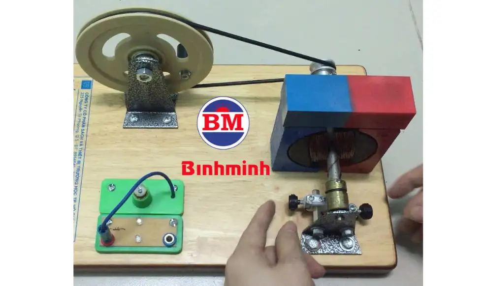 Mô hình máy phát điện cho mục đích học tập